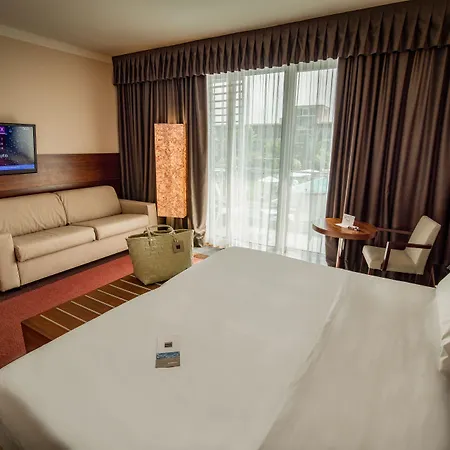 Otel Aqualux & Terme 4*