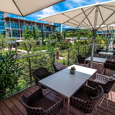 Aqualux & Terme Szálloda