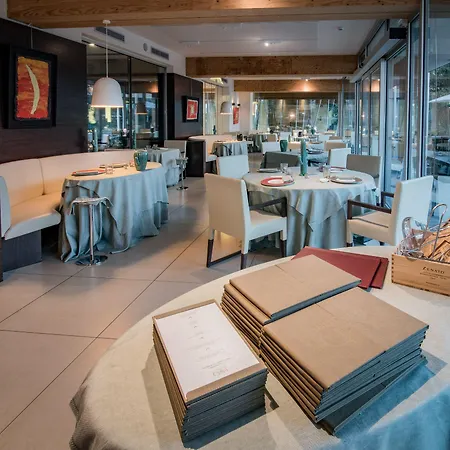 Hotel Aqualux Suite&terme 4*