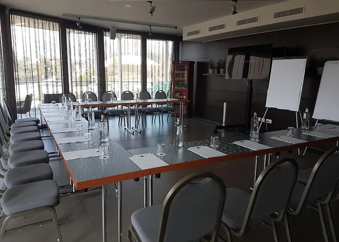 Hotell Aqualux & Terme